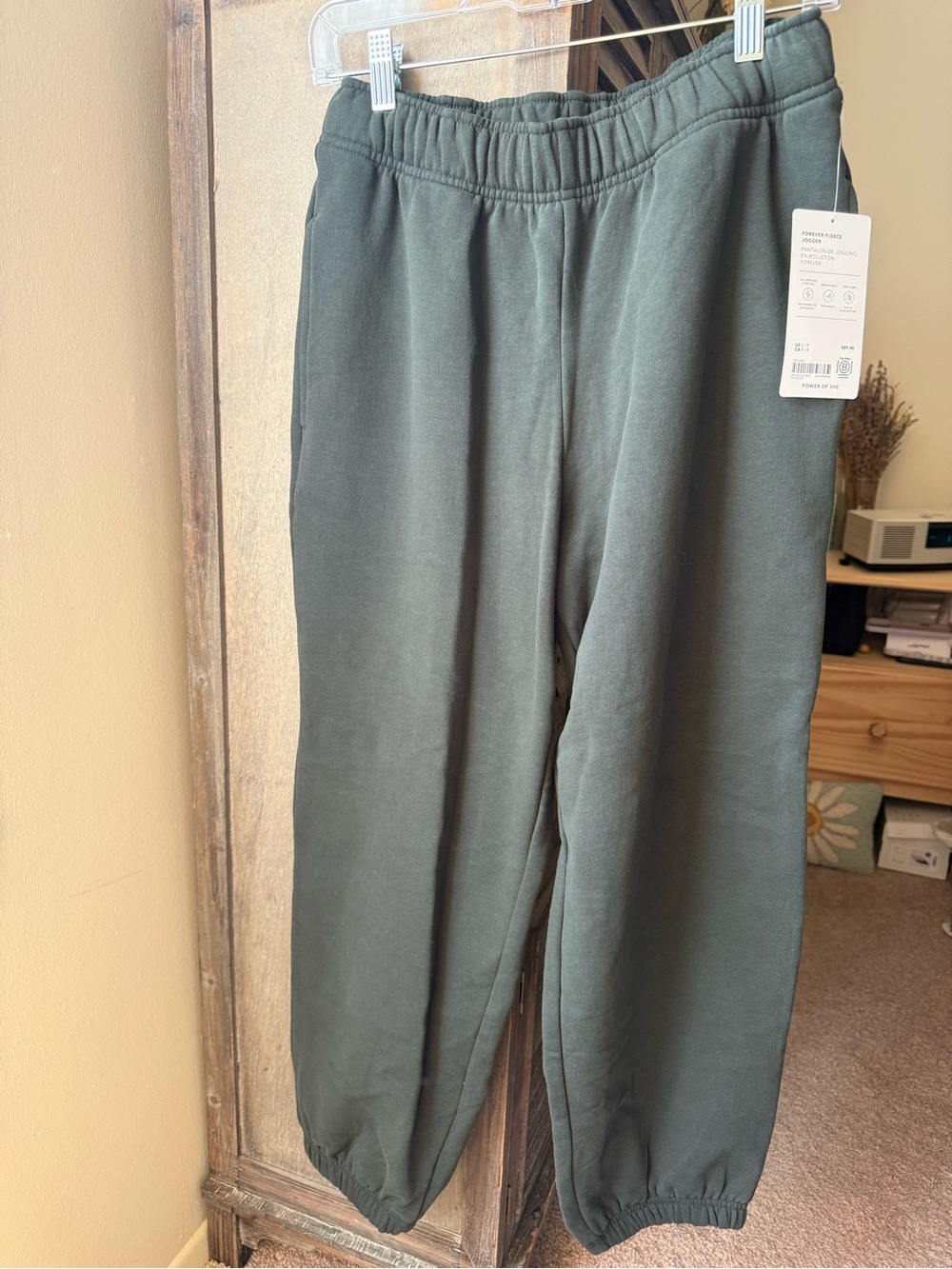 Athleta - Picture 2 of 7